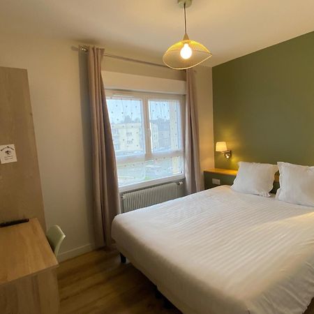 Hotel De Bretagne Fougères エクステリア 写真