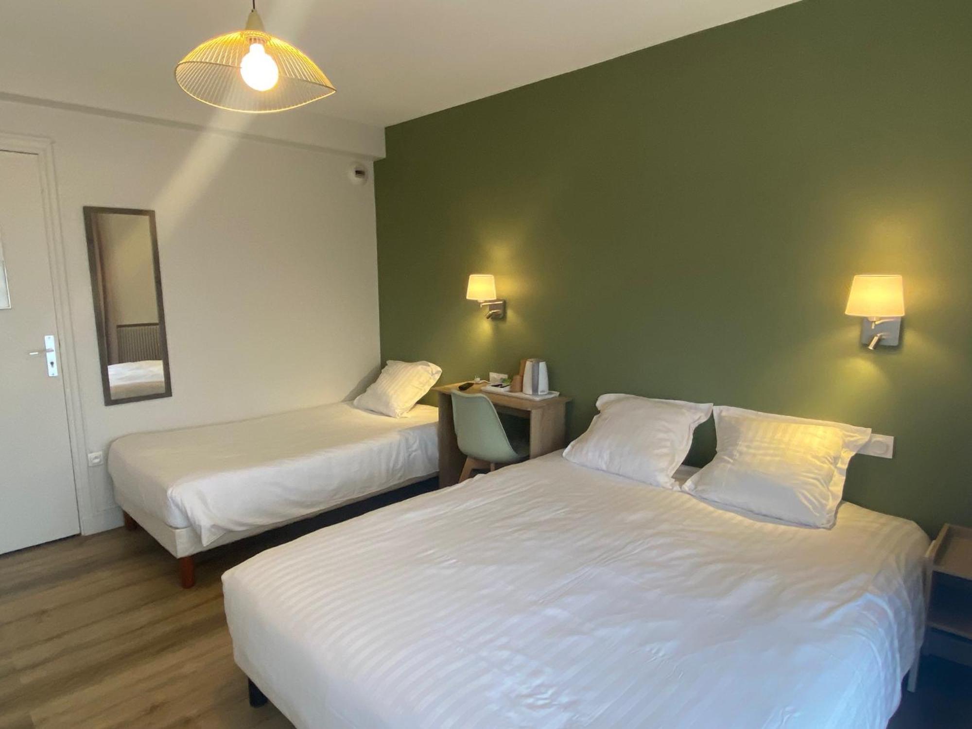 Hotel De Bretagne Fougères エクステリア 写真