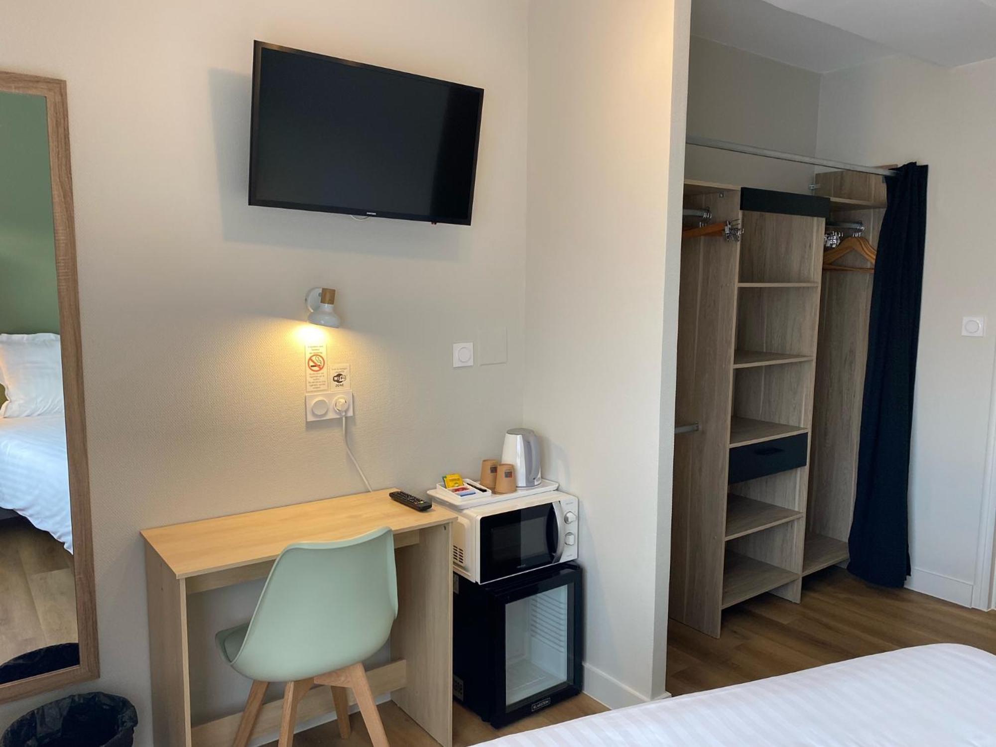 Hotel De Bretagne Fougères エクステリア 写真