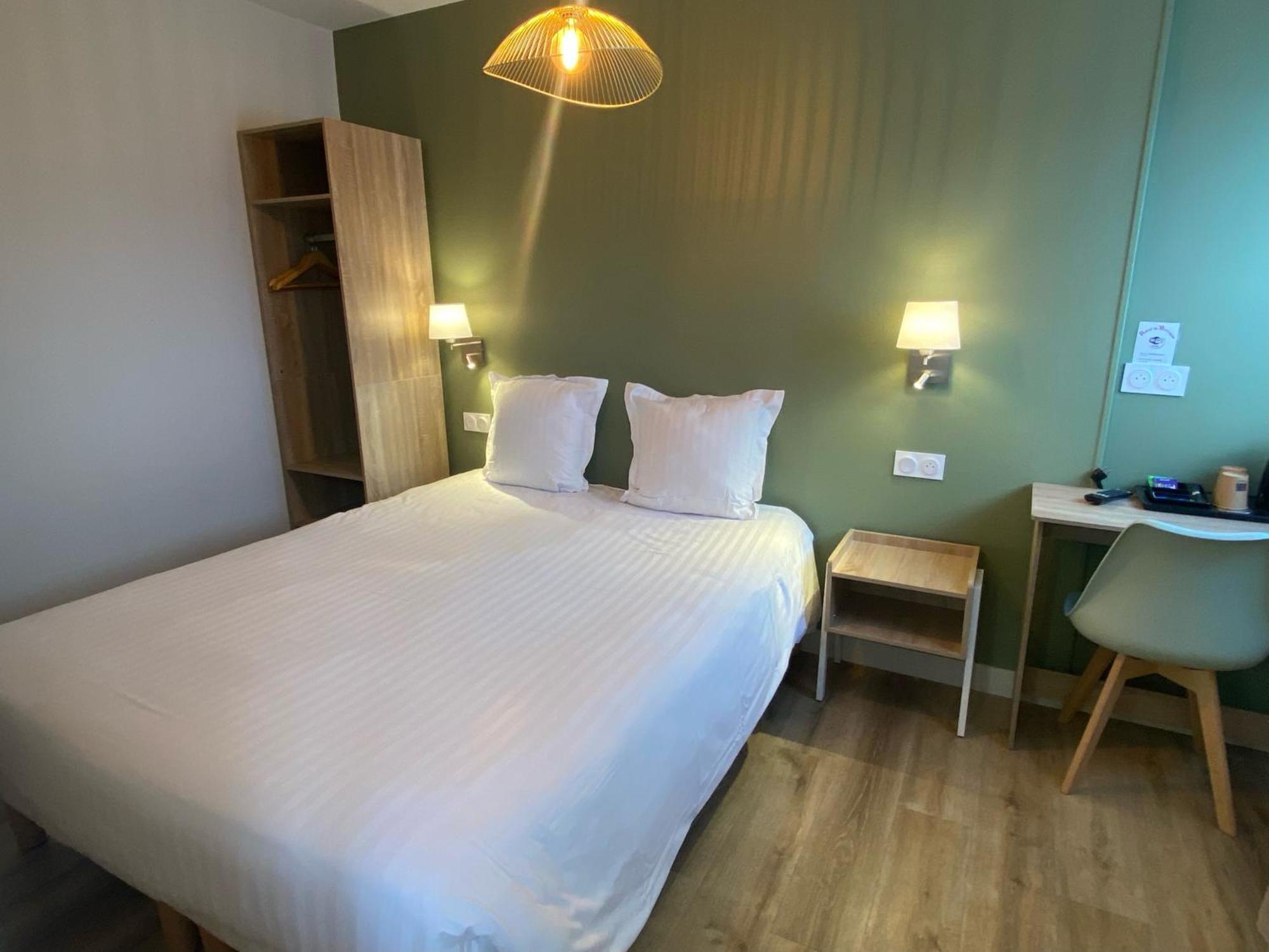 Hotel De Bretagne Fougères エクステリア 写真