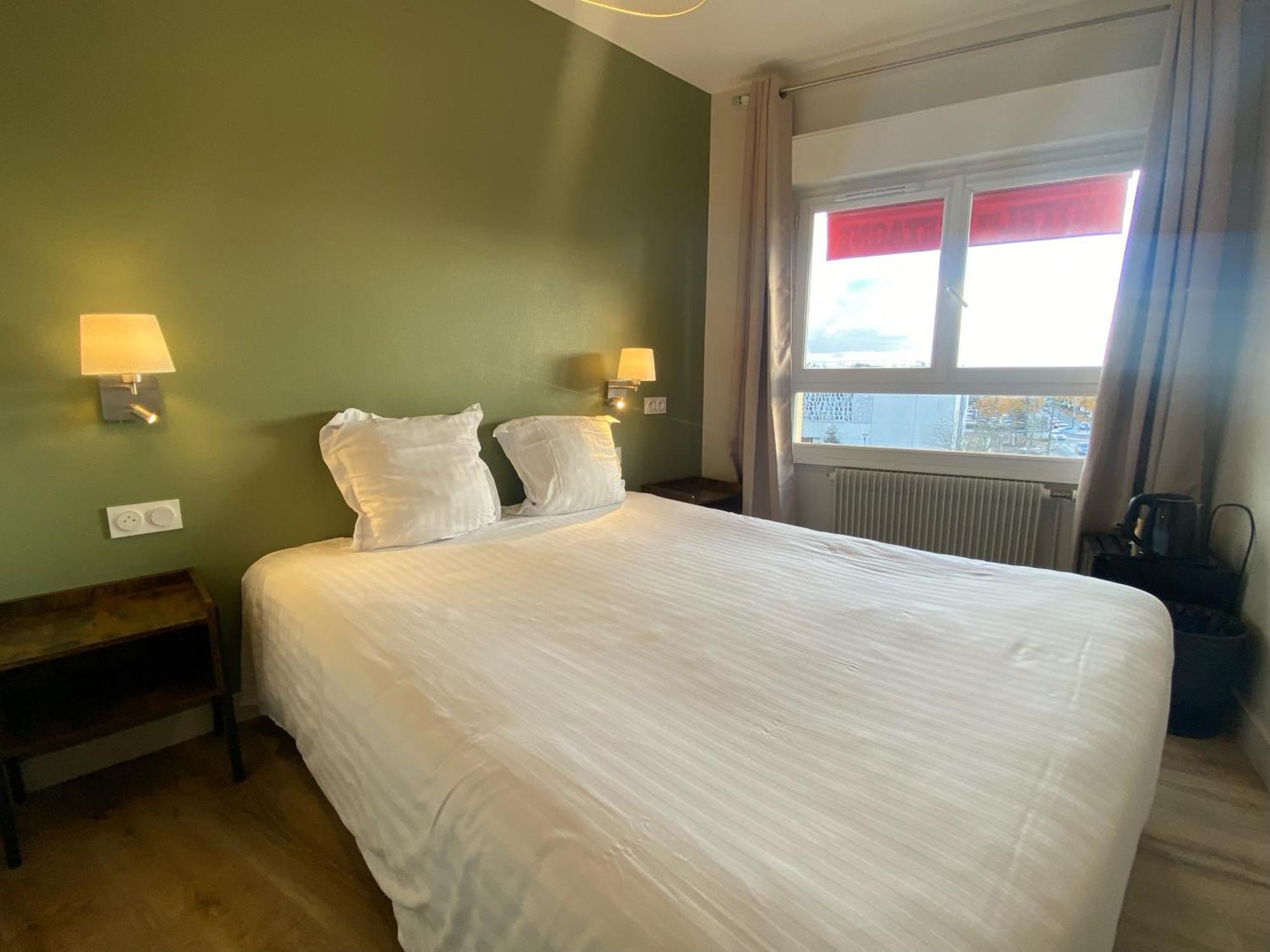 Hotel De Bretagne Fougères エクステリア 写真